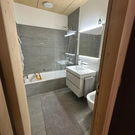 Bijou Clavadel アパート *